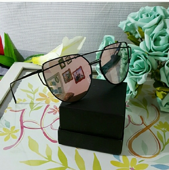 Accessories - HIGH QUALITY CAT EYE MIRROR VINTAGE  SUNGLASSES
